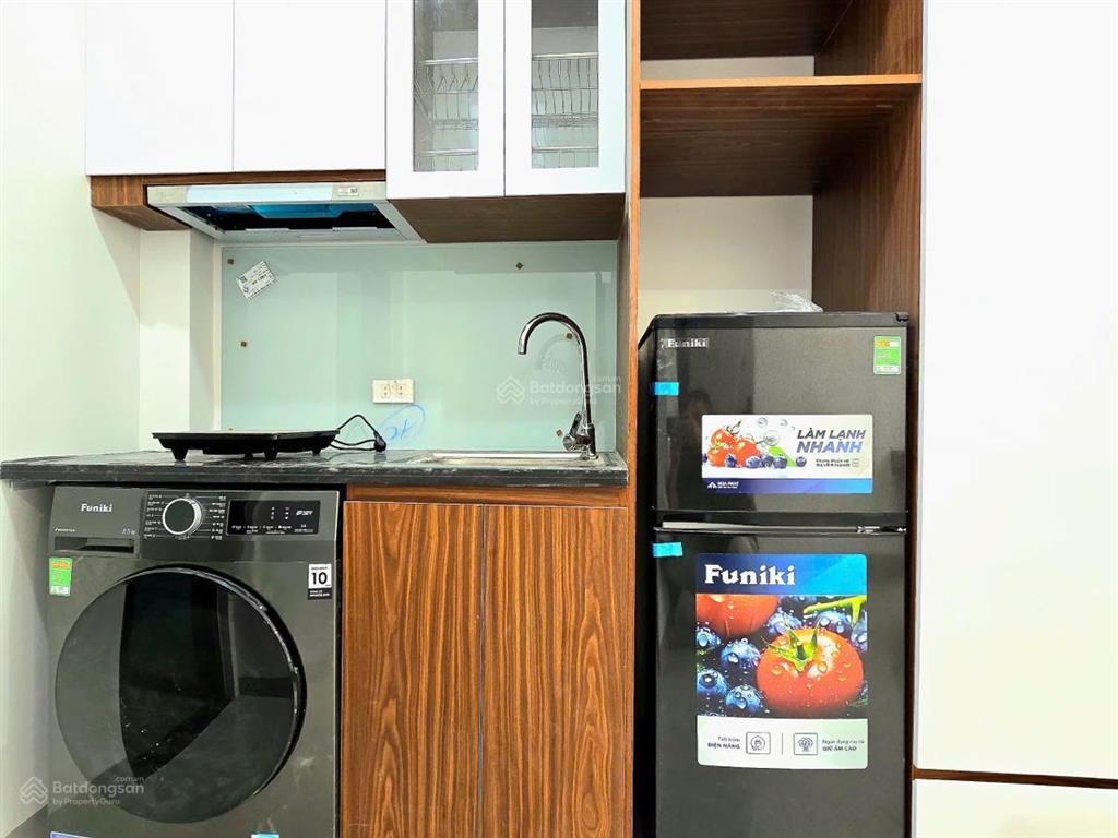 Chính chủ cho thuê phòng studio số 11 ngách 39 ngõ 112 ngọc khánh cách vin giảng võ 70m