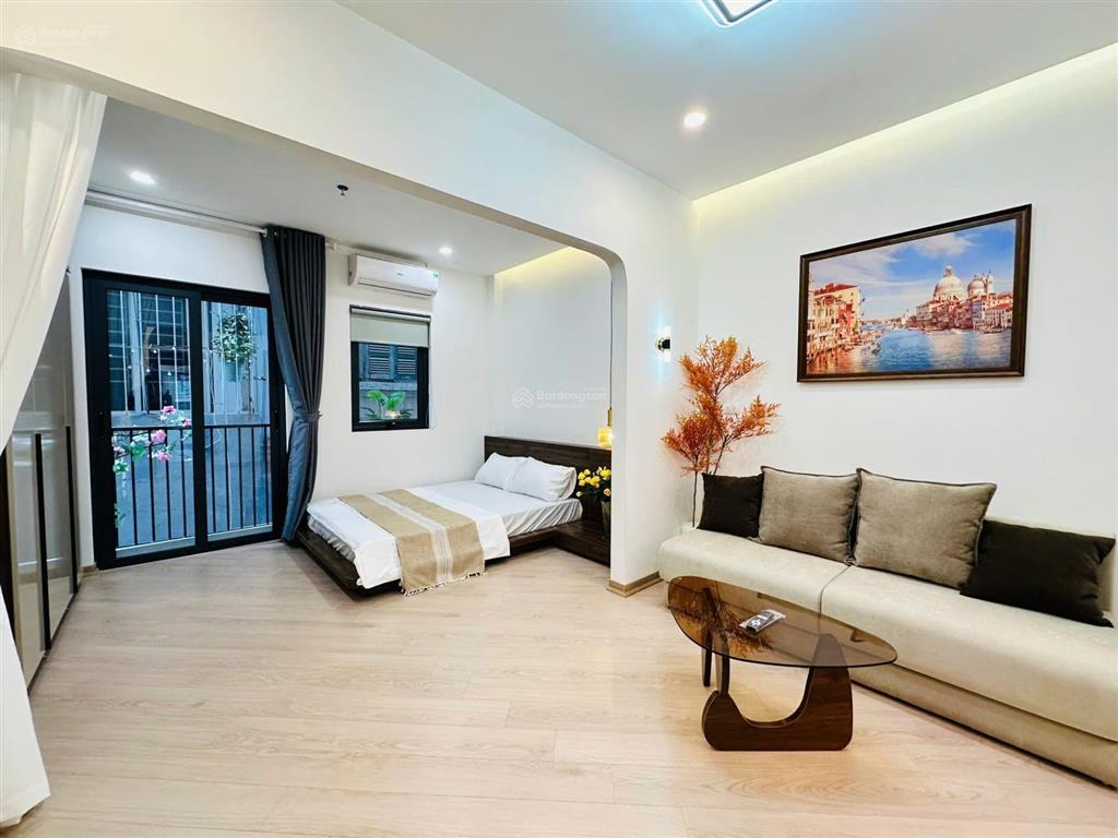 Bán gấp. toà apartment đội cấn, 70m2*8t*14 căn studio khép kín,4 chỗ đỗ cửa, mặt ngõ thông,3 thoáng