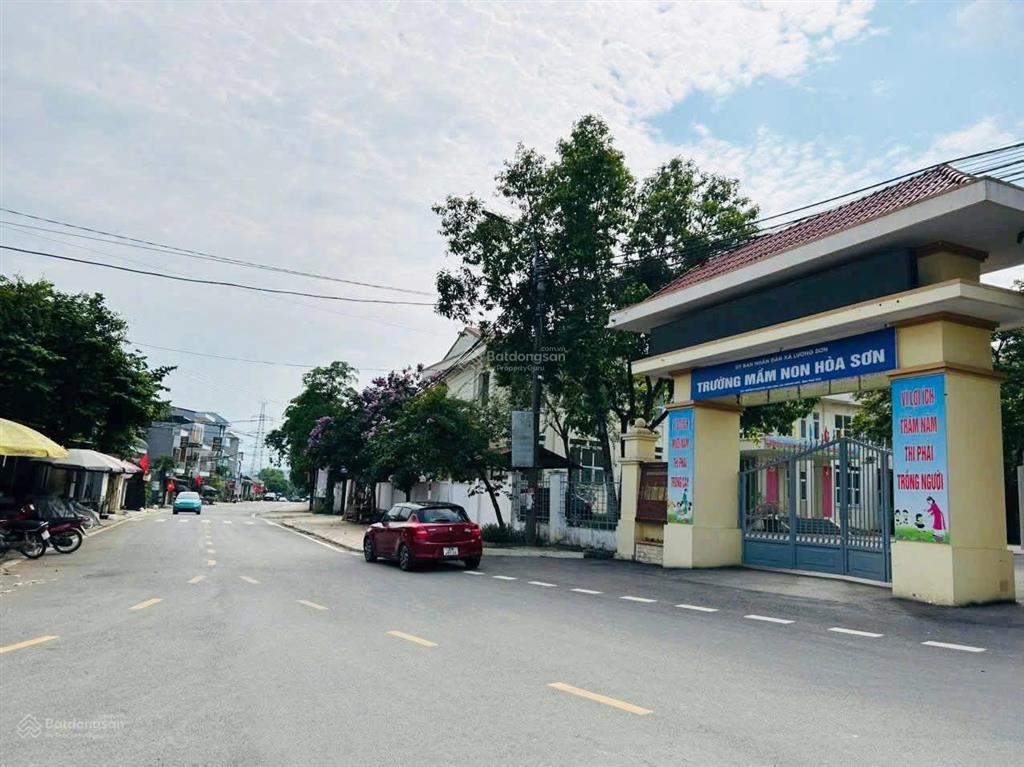 Hiếm! bán 115m2 đất tại phú cát, hà nội, lô góc, sổ đỏ chính chủ, đường 30m, giá tốt, cạnh đh fpt