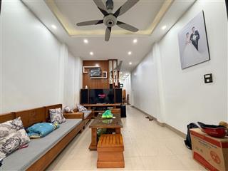 Nhà mới kim giang, ngõ thông tứ phía, kd, 50m ra phố, nhà dân xây, không qh, full nội thất, dt 43m2