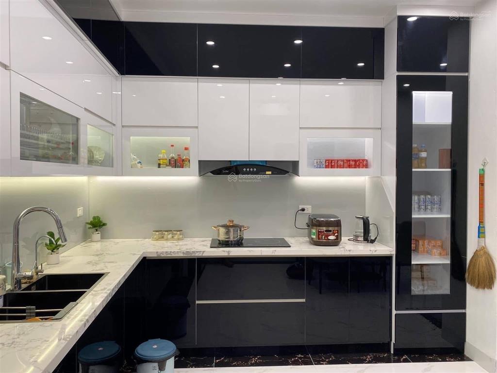 Rẻ nhất bùi xương trạch, ngõ thông, trước nhà thoáng sáng, gần phố, không qh, dt 42m2*5t