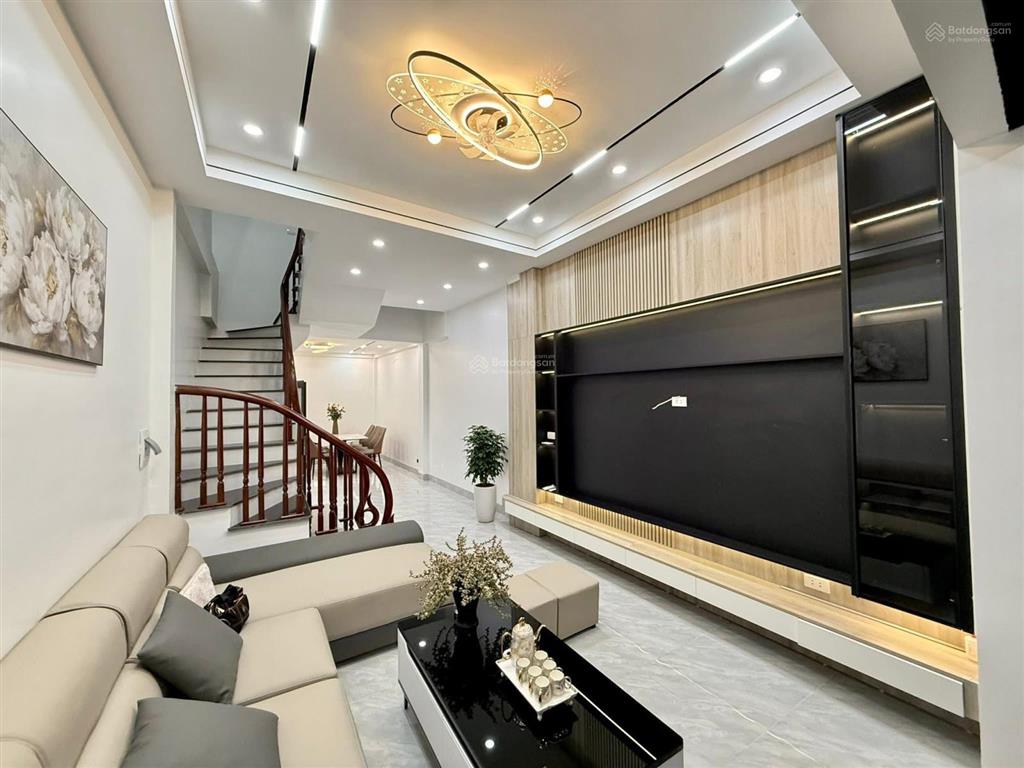 Hót! nhà khương đình, 2 thoáng, kd, nhà dân xây, 50m ra ôtô tránh, full nội thất, sổ cc, 45m2*5t