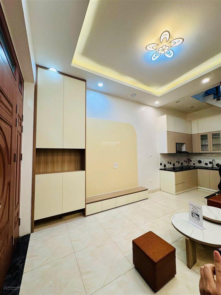 Nhà khương đình,2 thoáng, kd, 50m ra ôtô tránh, full nội thất, sổ cc, 43m2*5t