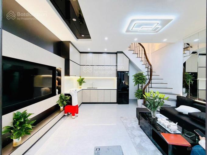 Hàng hiếm định công thượng, lô góc, gần ôtô, kd, gần phố,không qh,sổ cc, full nội thất, dt 35m2*5t