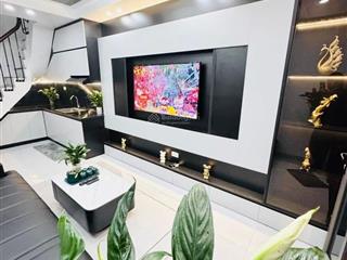 Nhà mới định công hạ, 3 gác đỗ cửa, gần ôtô, kd, gần phố, có thang máy, không qh, sổ cc, dt 40m2*6t