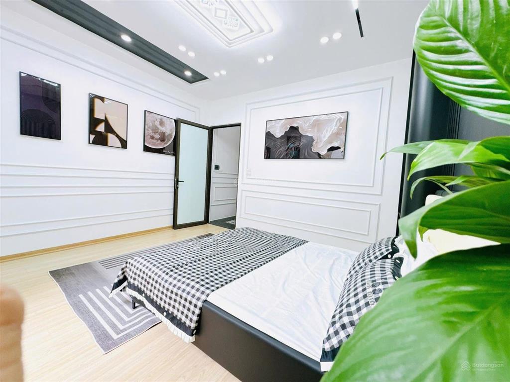 Nhà đẹp kim giang, ngõ thông, lô góc, 2 thoáng, gần ôtô, không qh, sổ nở hậu, dt 36m2*5t