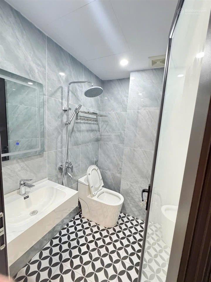 Nhà thật hạ đình, ngõ thông, nhà dân xây, 2 thoáng, ngõ thông, gần ôtô, không qh, dt 36m2*5t
