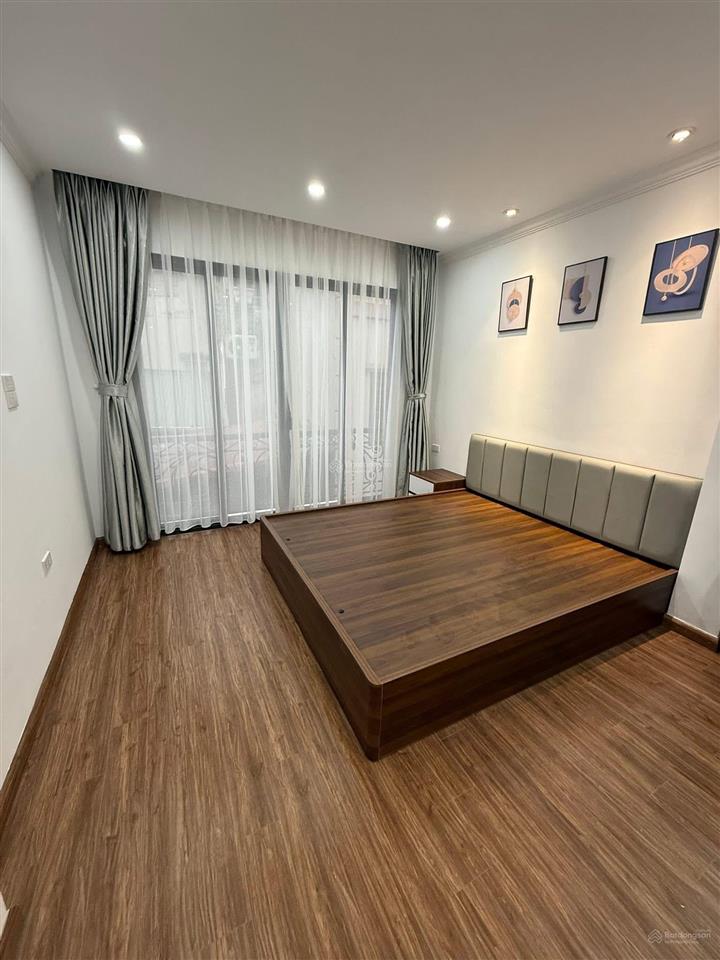 Siêu hiếm ! định công hạ, nhà mới, gần ôtô, kd, gần phố, có thang máy, sổ cc, dt 40m2*6t