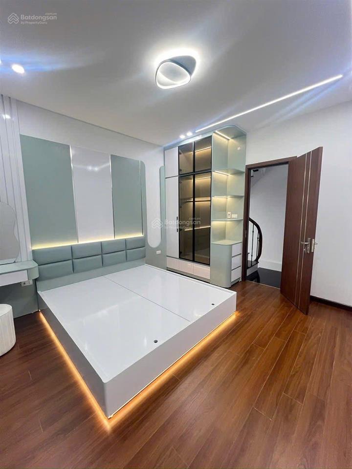 Nhà mới bùi xương trạch, 2 thoáng, kd, ngõ thông, gần phố, sổ cc, không qh, dt 40m2*5t