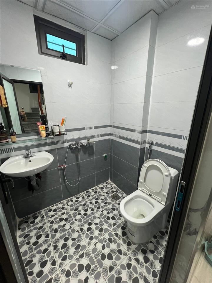 Nhà khương đình,2 thoáng, kd, nhà dân xây, ngõ thông, 50m ra ôtô tránh, sổ cc, 40m2*5t