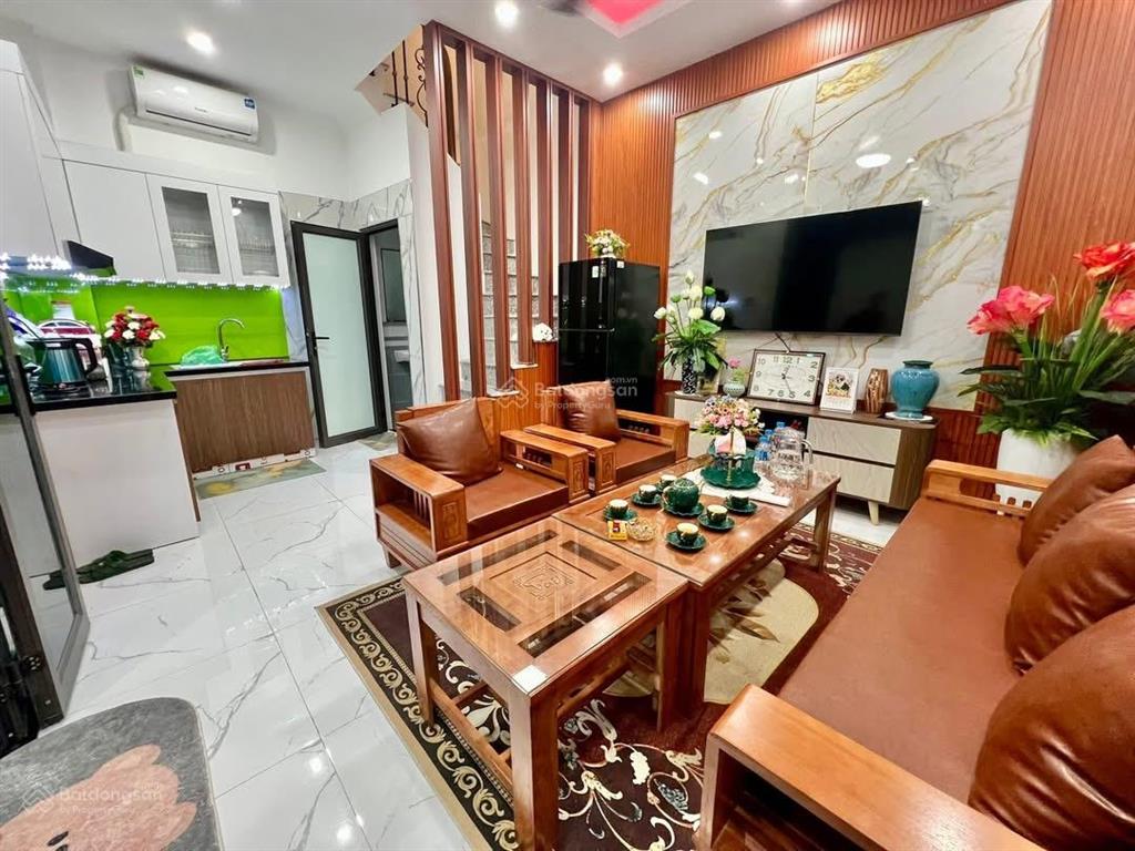 Nhà khương đình,2 thoáng, kd, nhà dân xây, ngõ thông, 50m ra ôtô tránh, sổ cc, 40m2*5t