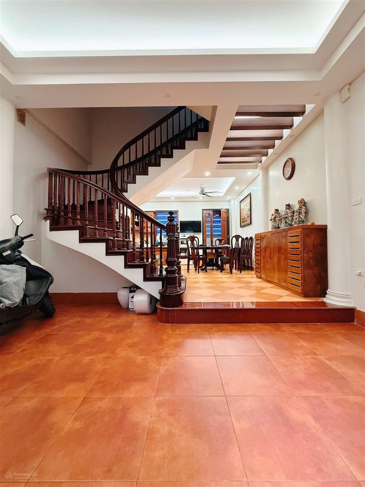 Rẻ nhất ! vũ tông phan, ngõ nông, nhà dân xây, gần phố, 50m ra ôtô, không qh, sổ cc, dt 37m2*5t