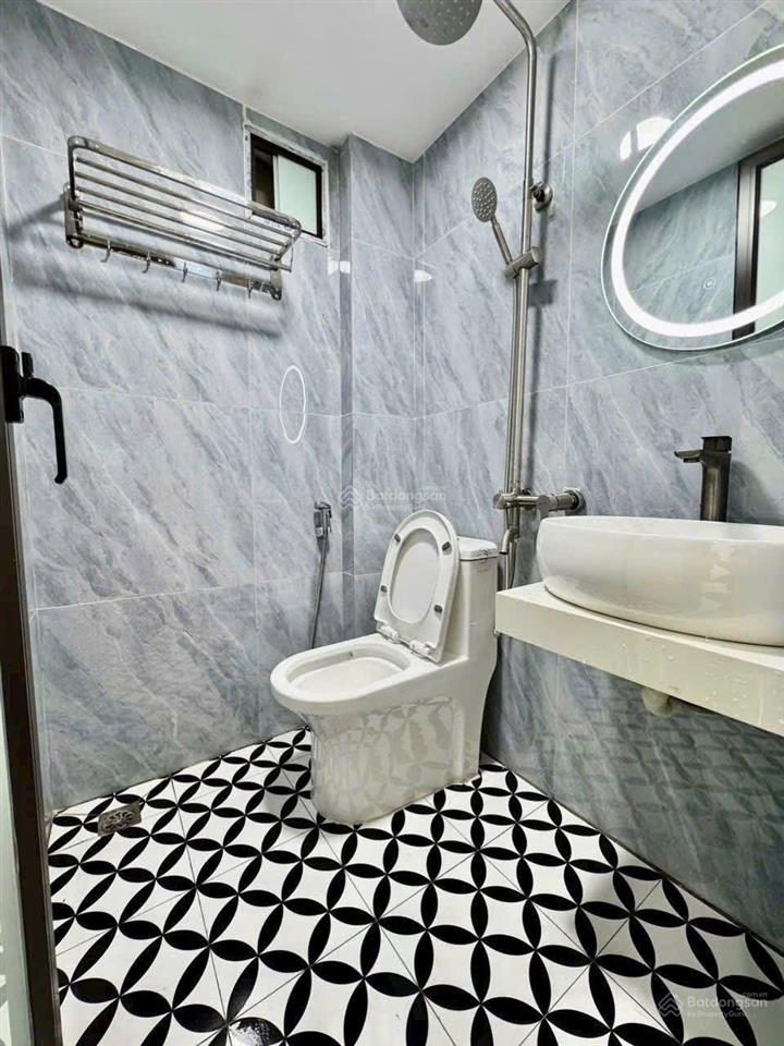 Nhà khương đình,2 thoáng, ngõ thông, kd, 50m ra ôtô tránh, full nội thất, sổ cc, 40m2*5t