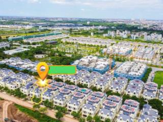 Bán căn biệt thự song lập ngay trường đoàn thị điểm có hầm ,giá tốt nhất ,hướng mát