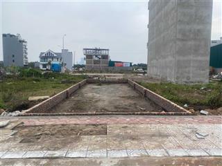 Bán lô đất mặt tiền rộng đường ô tô tránh nhau, gần ngay công viên trường học