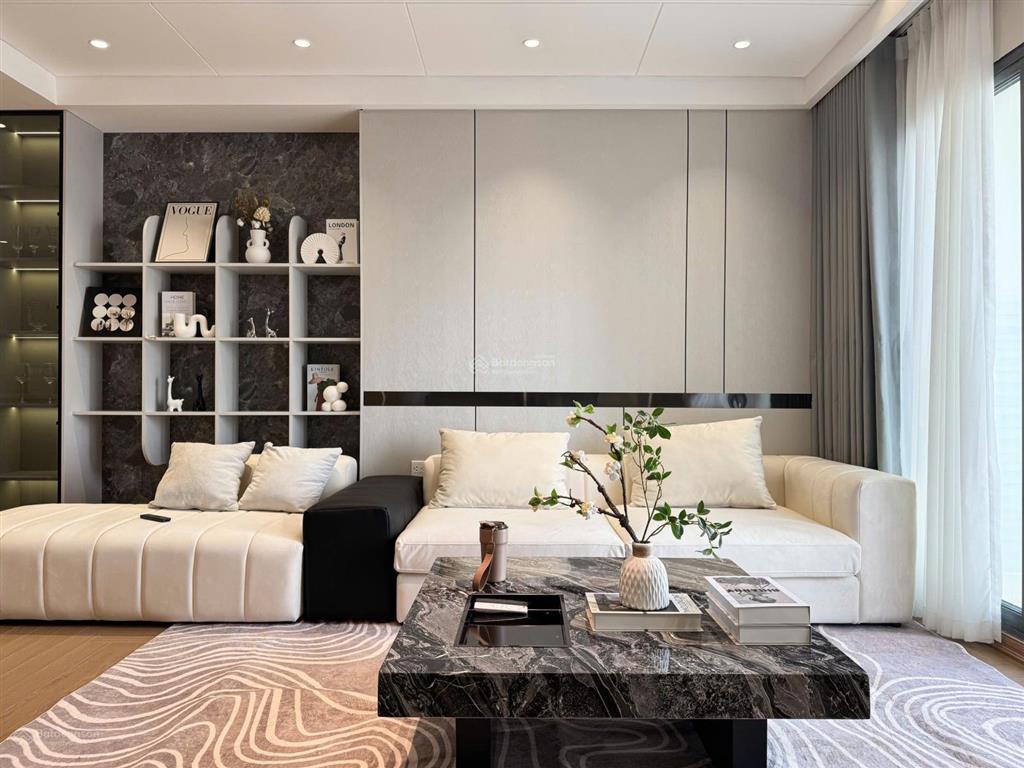 Golden palace mễ trì. căn 3 ngủ 128m2, nhà sửa đẹp full nội thất, sẵn sổ, giá 10.5 tỷ bao phí