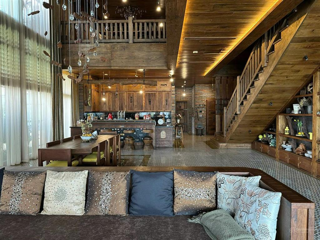 Penthouse duplex golden palace mễ trì. dt 338m2 nhà rộng đẹp như sky villa cần bán gấp.