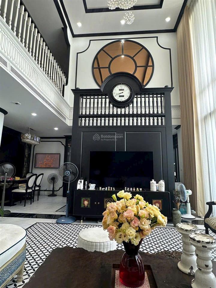 Mulberry land, mỗ lao. căn duplex 3 ngủ 75m2 ban công đn, full nội thất mới đẹp, sẵn sổ giá 6.3 tỷ