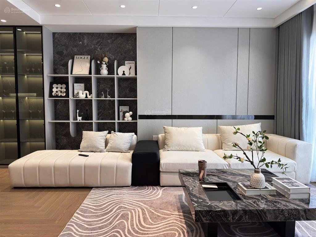 Mulberry lane, mỗ lao. căn góc 3 ngủ 127m2 tầng trung full nội thất đẹp, sẵn sổ giá 8.65 tỷ bao phí