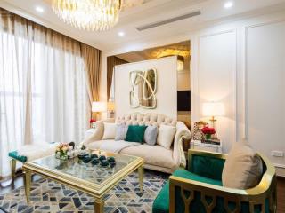Bán căn 2 ngủ 69m2 tòa roman plaza tầng trung, nhà đẹp full nội thất mới, sẵn sổ, giá 5.45 tỷ.