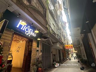 Bán nhà phân lô trần quốc hoàn dt 40m2 5 tầng  ngõ thông  kinh doanh!!!