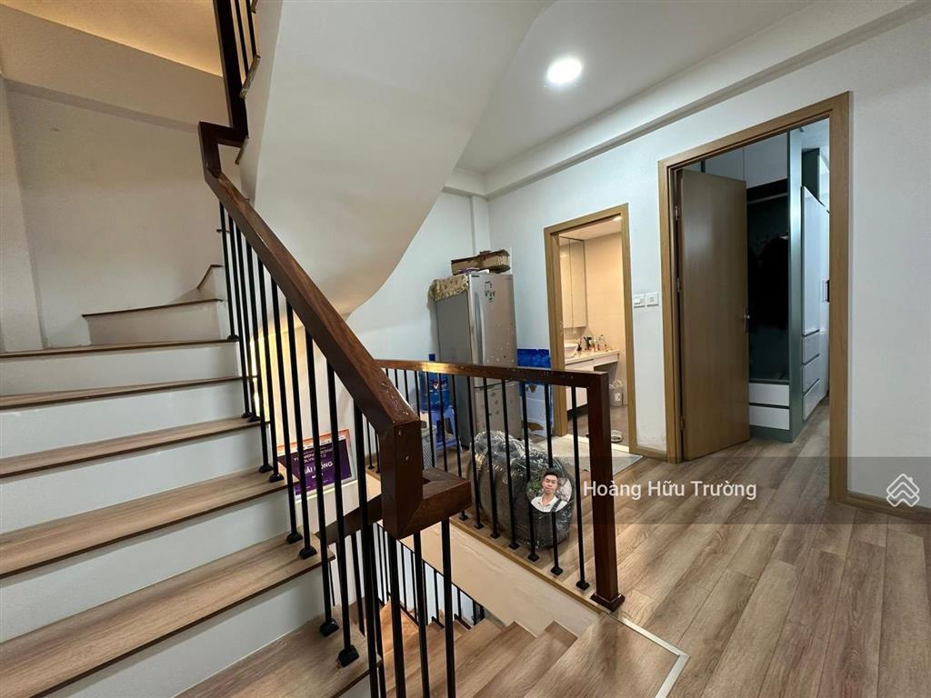 Bán nhà phố đội cấn  dt 45m2 5 tầng  gần ô tô gần mặt phố  dân xây chắc chắn