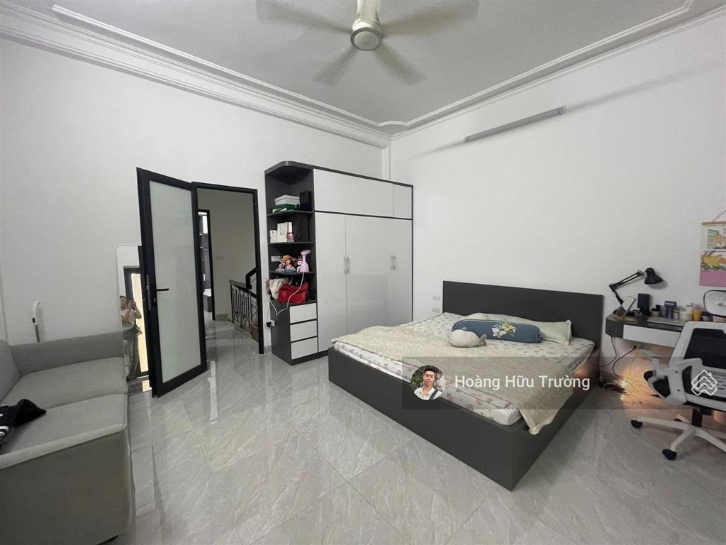 Bán nhà riêng phố đặng tiến đông  đống đa dt 45m2 4 tầng  dân xây  gần phố!!!