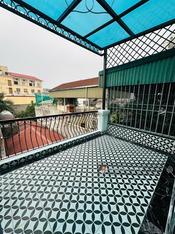 Bán nhà phố tôn đức thắng  dt 36m2 6 tầng thang máy  ngõ thông  40m ra mặt phố!