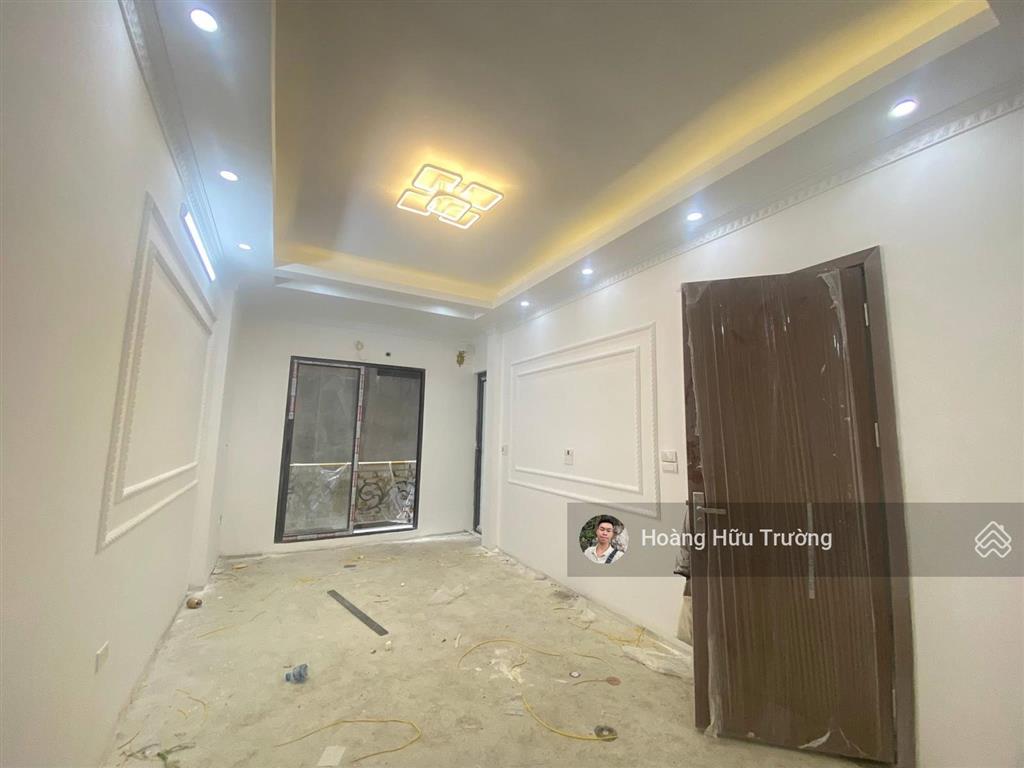 Bán nhà hoàng hoa thám  thuỵ khuê dt 40m2 5 tầng thang máy  20m ra mặt phố  ngõ thông