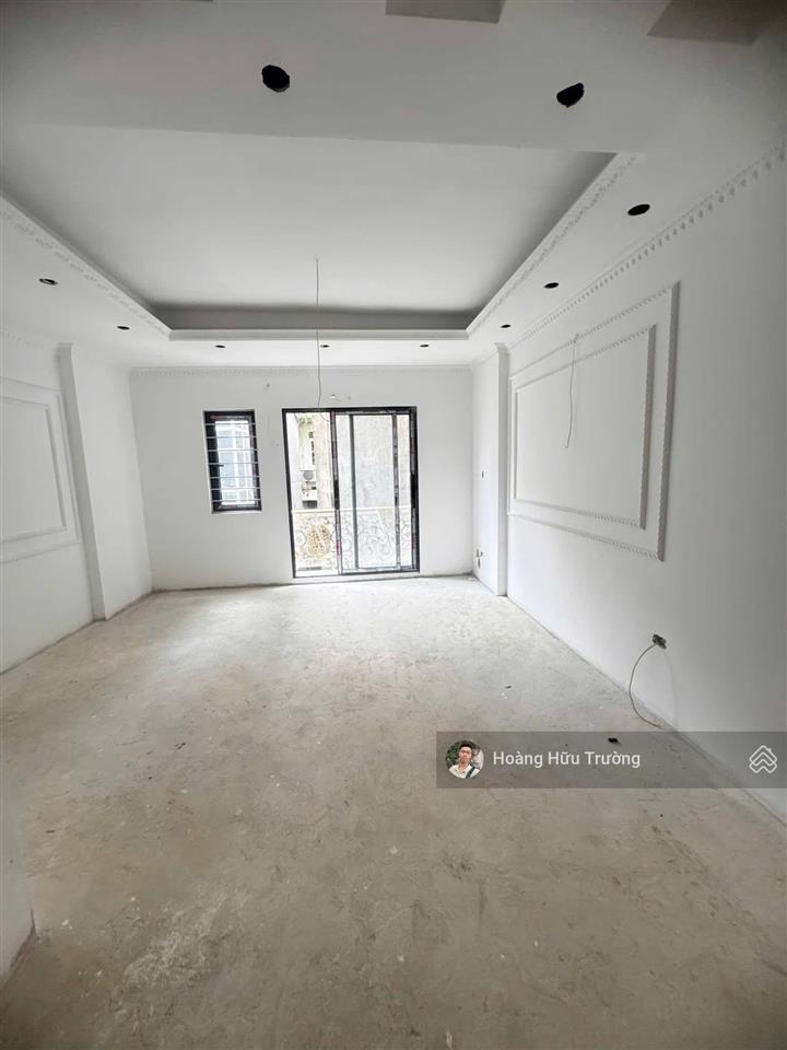 Bán nhà hoàng hoa thám  thuỵ khuê dt 40m2 5 tầng thang máy  20m ra mặt phố  ngõ thông
