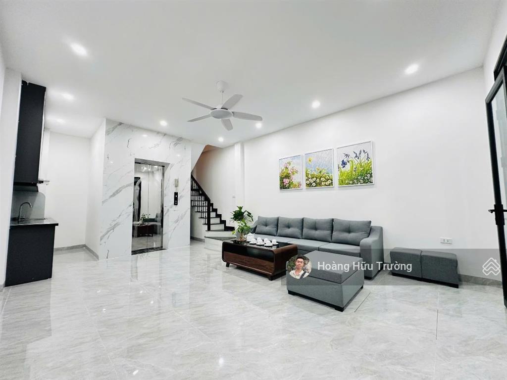 Bán nhà đội cấn  ngọc hà dt 40m2 6 tầng thang máy  ngõ thông  nhà đẹp ở luôn!!!