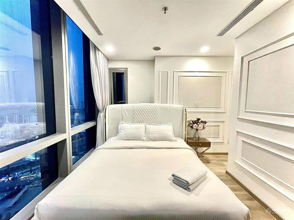 Cần bán căn hộ chung cư d1 mension q.1 85m2, 3pn, q.1, giá 9.8 tỷ,  0939 586 *** thanh tùng