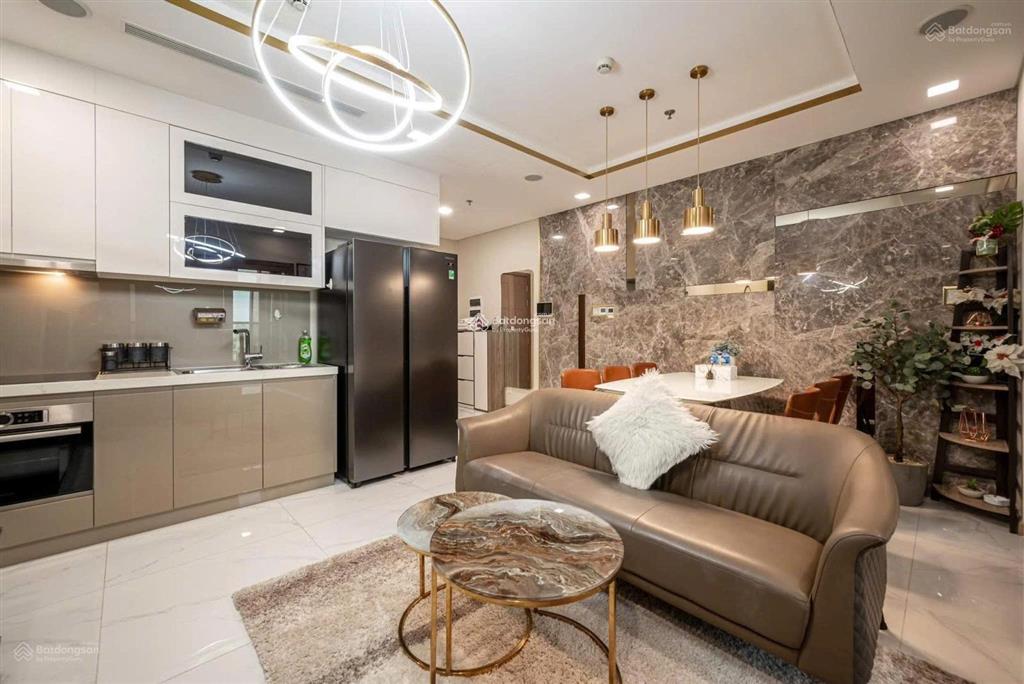Bán căn hộ summer square q6 dt 60m2, 2pn, 2wc, giá bán 3.2 tỷ có sổ,  0939 586 *** thanh tùng