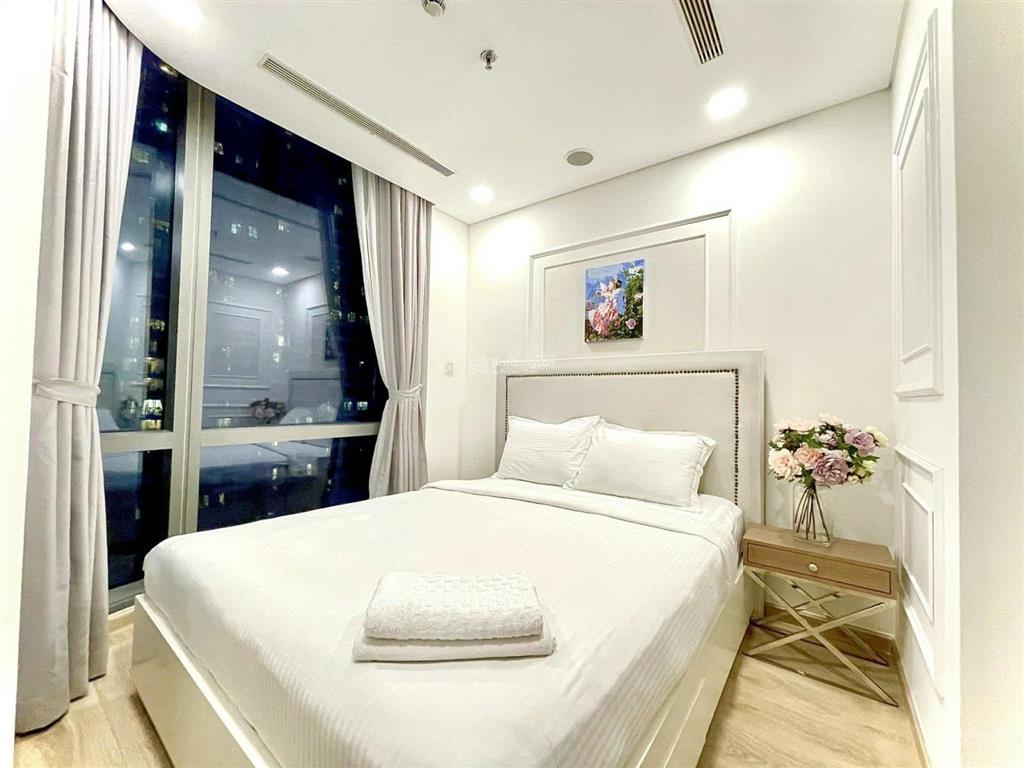 Chủ ký gửi bán căn hộ moonlight boulevard 68m,2pn,2wc, nhà đẹp. giá 3.45 tỷ. 0939 586 *** tùng