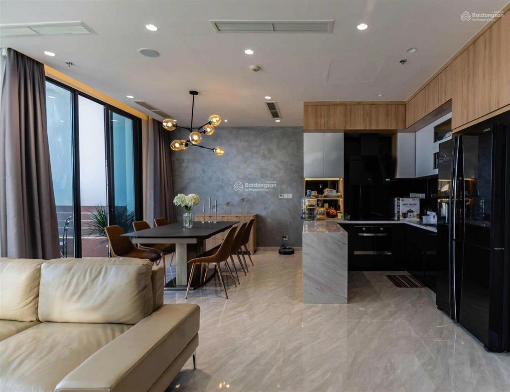 Bán thuận việt q. 11 dt 100m2 3pn, 2wc. giá 6.5tỷ có sổ (thông tin thật  giá thật).  0939 586 ***