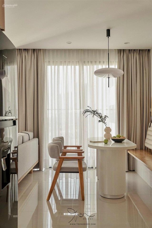 Cần bán gấp chcc terra royal. 58m2, 2pn, giá 7.1tỷ  0939 586 *** thanh tùng, view đẹp