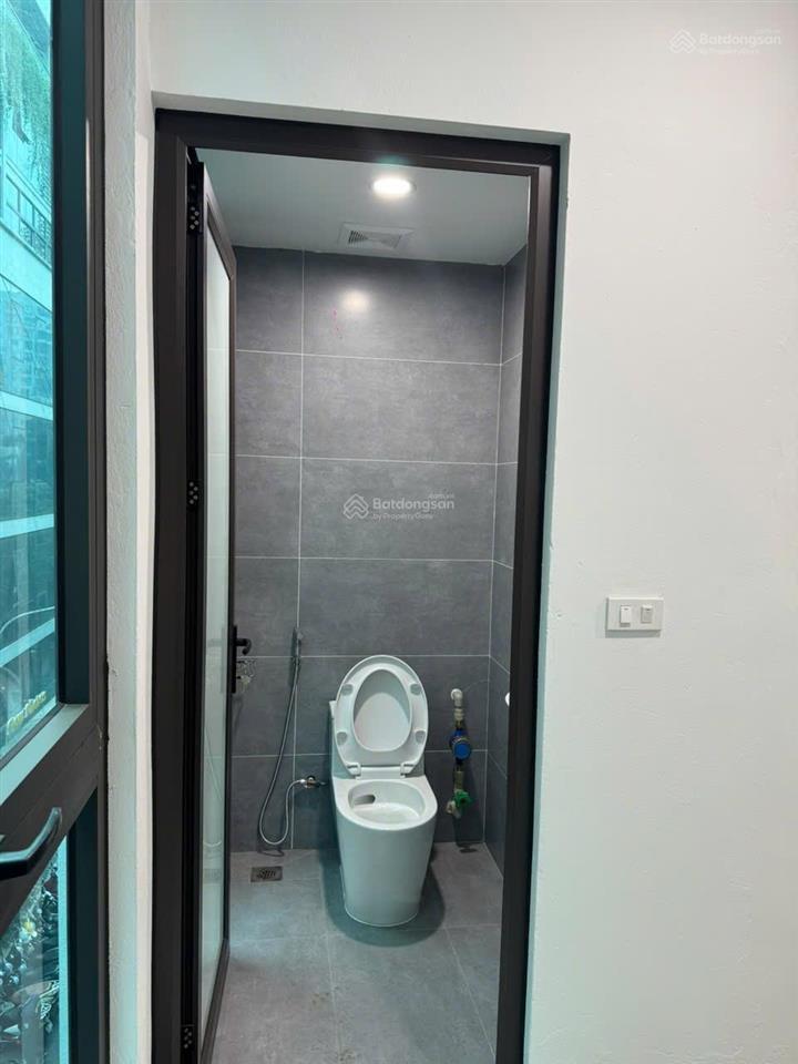 Cho thuê nhà mặt phố nguyễn tuân, dt 75m2x6 tầng, mt 5m, giá 110tr/th,  0968 896 ***