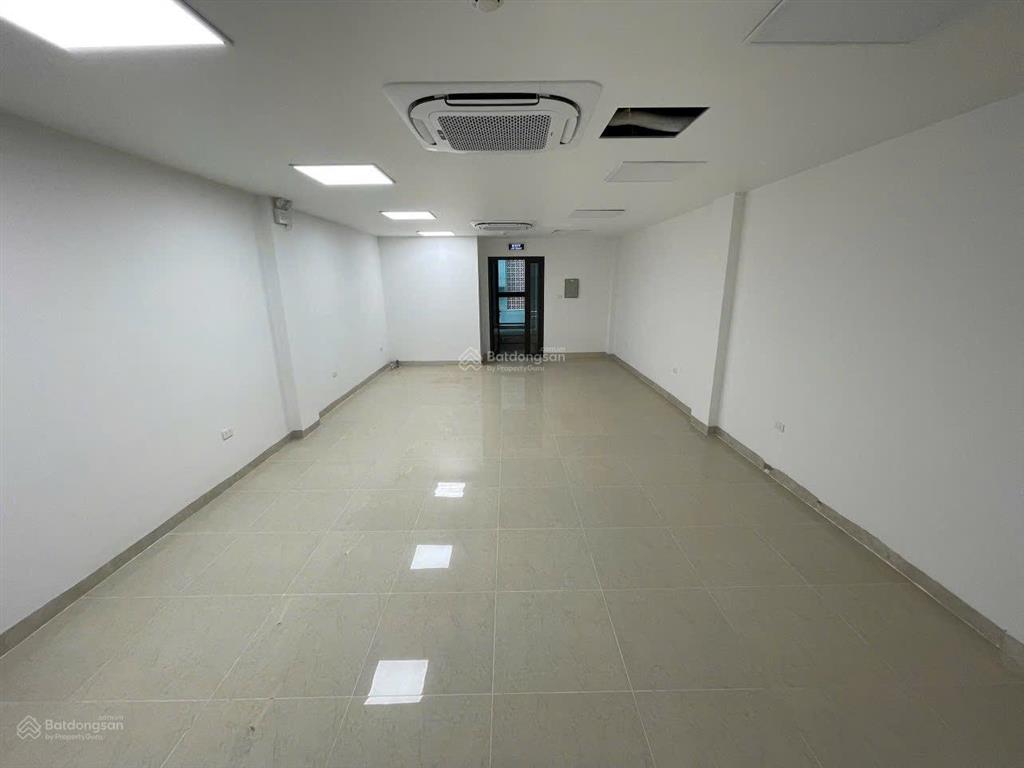Cho thuê nhà mặt phố nguyễn tuân, dt 75m2x6 tầng, mt 5m, giá 110tr/th,  0968 896 ***