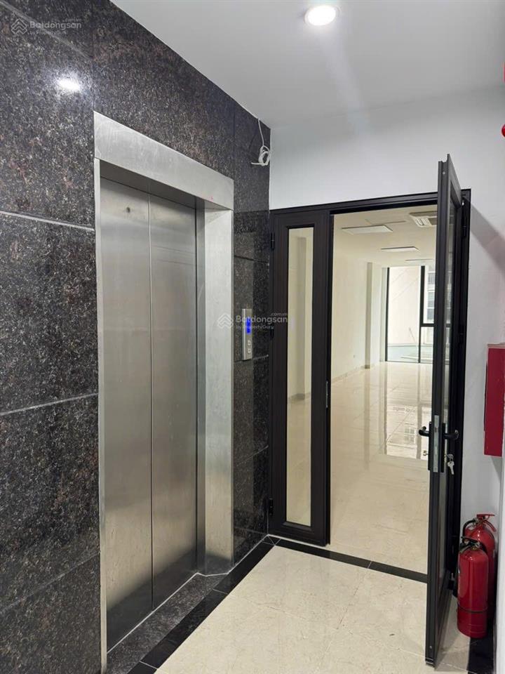Cho thuê nhà mặt phố nguyễn tuân, dt 75m2x6 tầng, mt 5m, giá 110tr/th,  0968 896 ***