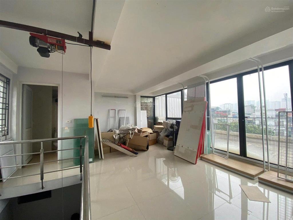 Cho thuê nhà mặt phố trần khát chân, dt 85m2x5 tầng, mt 9m, giá 90tr,  0968 896 ***