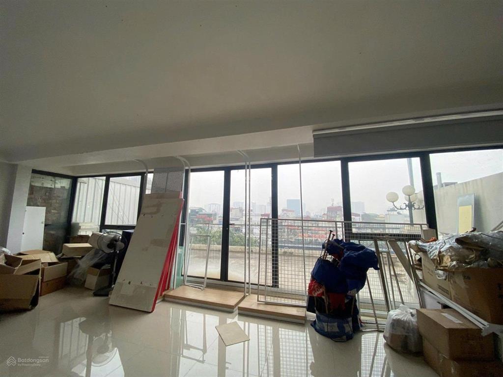 Cho thuê nhà mặt phố trần khát chân, dt 85m2x5 tầng, mt 9m, giá 90tr,  0968 896 ***