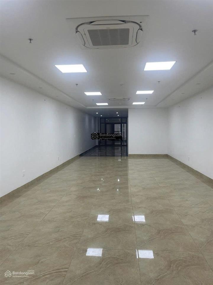 Cho thuê nhà mặt phố vũ tông phan, dt 220m2x2 tầng + hầm, mt 6m, giá 75tr,  0968 896 ***