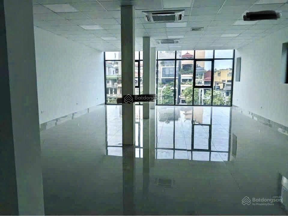 Cho thuê nhà mặt phố trần khát chân, dt 150m2x5 tầng, mt 8m, giá 200tr,  0968 896 ***
