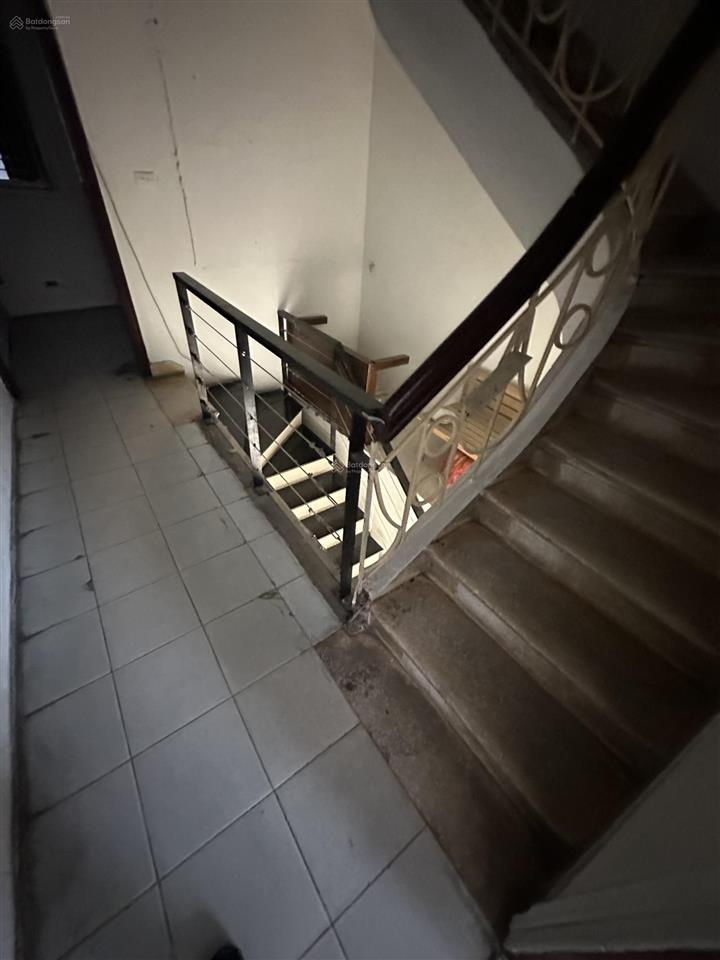 Cho thuê nhà mặt phố triệu việt vương, dt 60m2x2 tầng, mt 4m, giá 35tr,  0968 896 ***