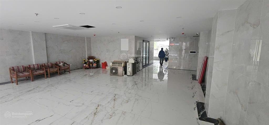 Cho thuê nhà mặt phố nguyễn hy quang, dt 193m2x6 tầng, mt 8.5m, giá 300tr,  0968 896 ***