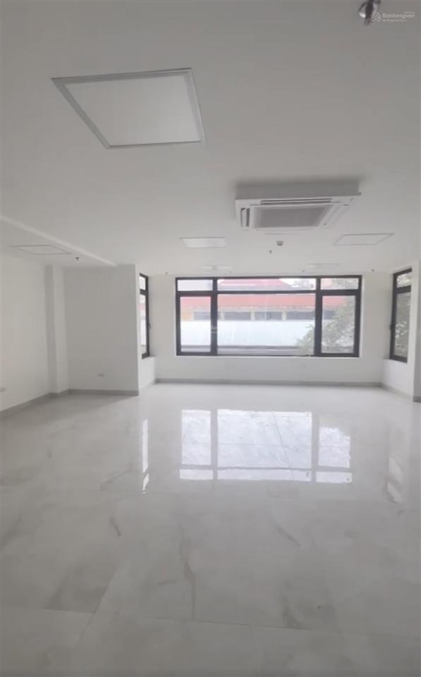 Cho thuê nhà mặt phố nguyễn hy quang, dt 193m2x6 tầng, mt 8.5m, giá 300tr,  0968 896 ***