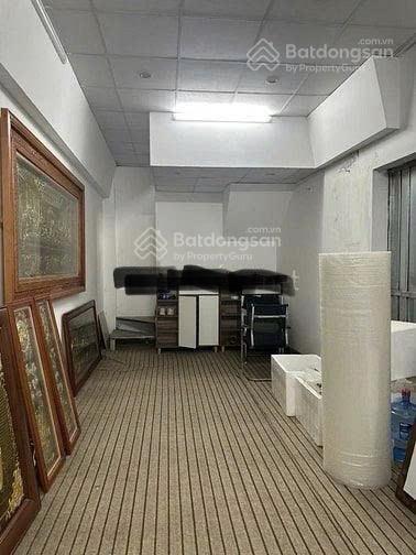 Cho thuê nhà mặt phố nguyễn lương bằng, dt 81m2x4 tầng, mt 4.5m, giá 50tr,  0968 896 ***