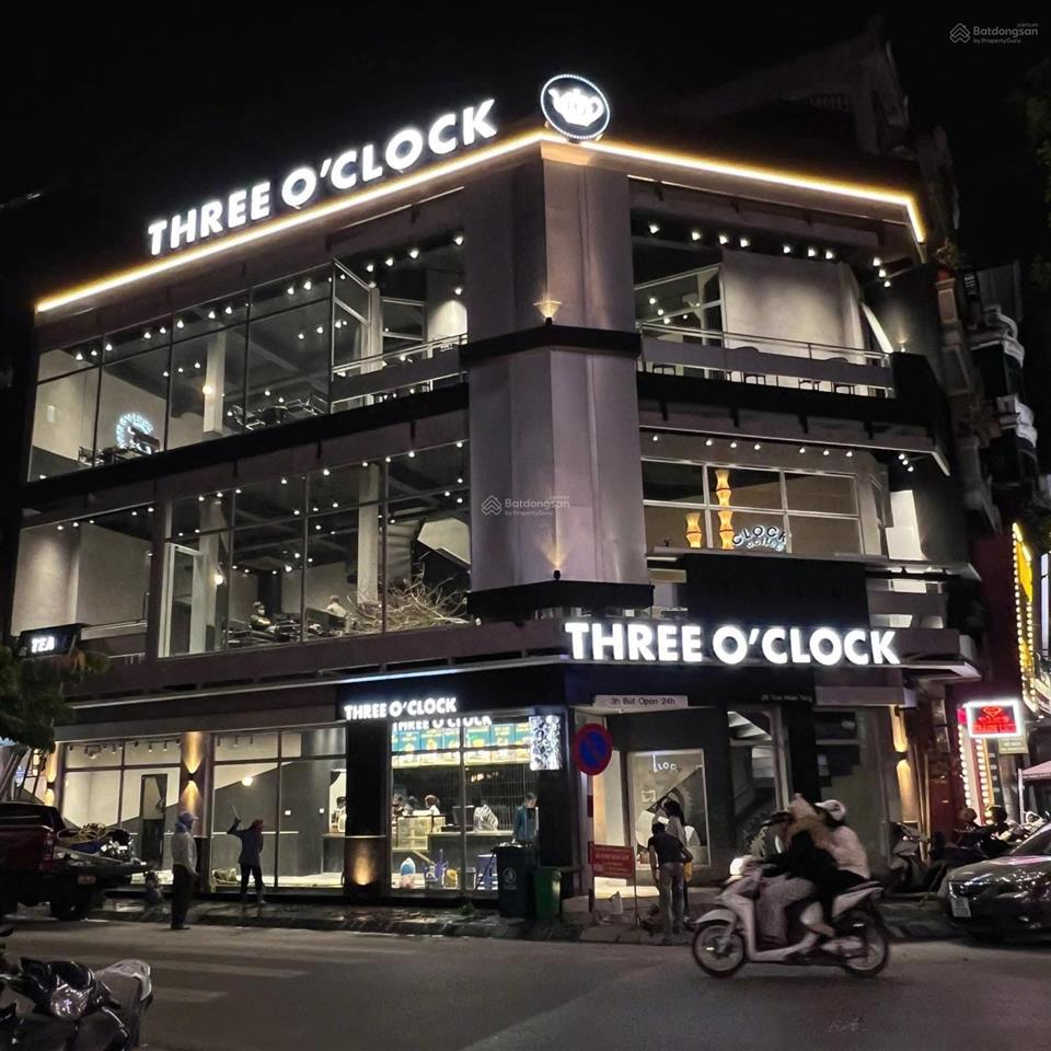 Cho thuê nhà mặt phố lý thường kiệt, dt 100m2x3 tầng, mt góc 17,5m, giá 237tr,  0968 896 ***
