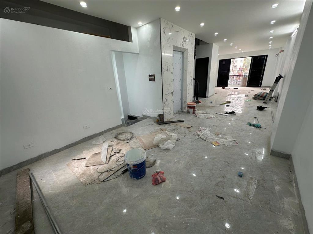 Cho thuê nhà mặt phố bạch mai, dt 65m2x2 tầng, mt 5m, giá 40tr,  0968 896 ***