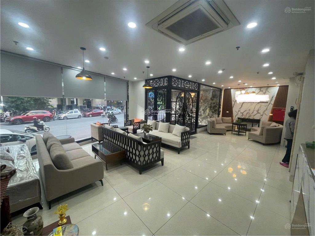 Cho thuê nhà mặt phố hào nam, dt 110m2x4 tầng, mt 12m, giá 80tr,  0968 896 ***
